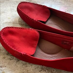 UGG Women's Vibrant Red Flats